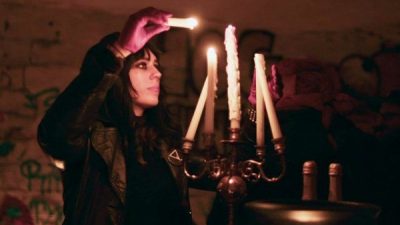 jex-blackmore-in-hail-satan-a8c73d13490ff8a7599f67b5994fc8d3_600x400