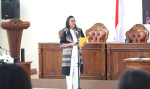 Sambutan Rektor UKSW Prof. Dr. Intiyas Utami, S.E., M.Si., Ak., dalam kunjungan UTM ke UKSW di Grha Kartini, Jumat (05-07-2024).