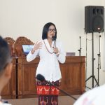Sanburab oleh Rektor UKSW dalam NLDP Batch ke15 di Graha Kartini UKSW, Senin (20-01-2025)