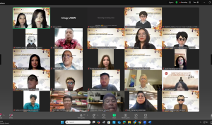 Foto bersama dalam Seminar Internasional bertajuk “International Trade in the Era of Global Trade Wars”.