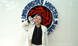Mahasiswa Psikologi UKSW Gesry Shielda Surenayu Raih Juara II Nasional dalam ajang Indonesian Student Essay Forum (ISEF) 2026.