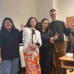 Abigail memanfaatkan program Global Volunteer AIESEC untuk memperkenalkan Indonesia melalui budaya